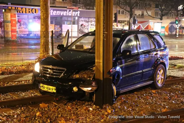 Automobilist op trambaan aangehouden