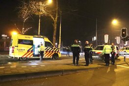 Fietser gewond na aanrijding met politieauto op Rozengracht