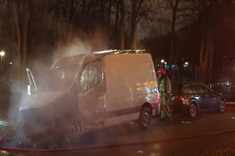 Bestelbus in brand in Osdorp