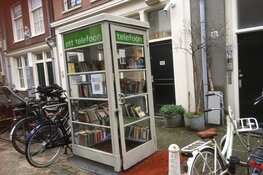 Jordaan heeft telefooncel …als ’openbare boekenkast'