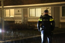 Gewonde bij woningoverval aan het Aakpad in Buiksloot