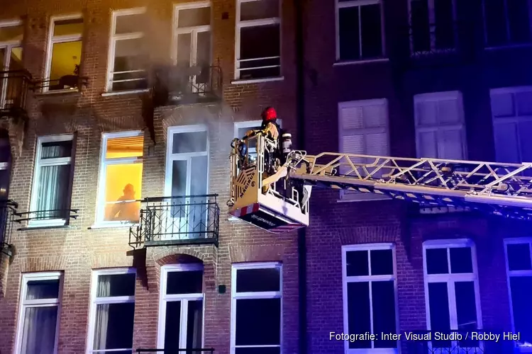 Brand in appartement Pieter Langendijkstraat