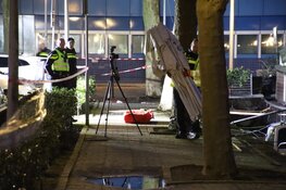 Lichaam aangetroffen in water in Amsterdam Nieuw-West, politie doet onderzoek