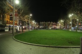 't Is Stil in Amsterdam: Slechts een enkeling laat zich zien in centrum, Centraal Station uitgestorven