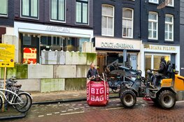 Vele winkels in P.C. Hoofdstraat dichtgetimmerd uit angst