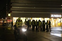 Ouders van islamitische komaf bewaken Amsterdam Nieuw-West