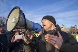 Politie maakt eind aan demonstratie Museumplein, dertig aanhoudingen