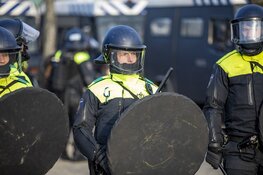 Politie maakt eind aan demonstratie Museumplein, dertig aanhoudingen