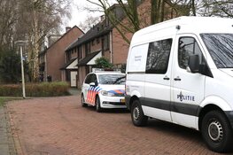 Politie doet onderzoek na aantreffen overleden persoon