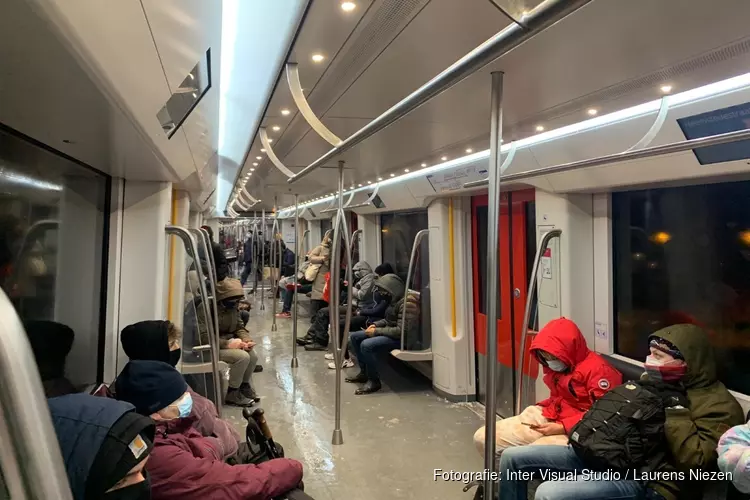 Volop drukte in Amsterdamse metro na sneeuwval