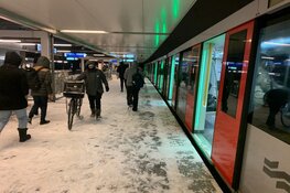 Volop drukte in Amsterdamse metro na sneeuwval