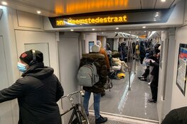 Volop drukte in Amsterdamse metro na sneeuwval