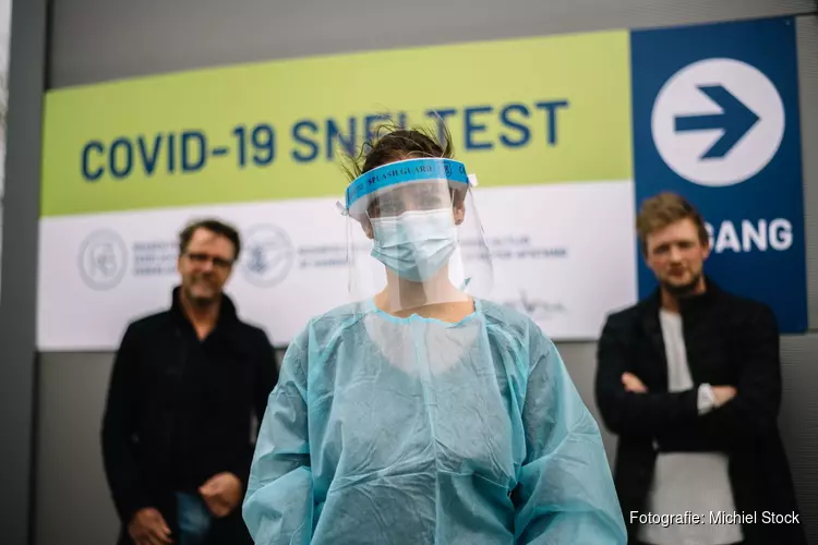 Primeur met PCR-test in Amsterdam: binnen een uur uitslag en reiscertificaat