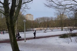 Met veel plezier; Schaatsen op de gracht