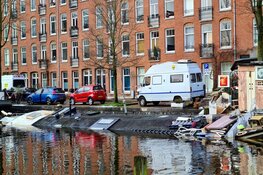 Woonboot gezonken door vorstschade