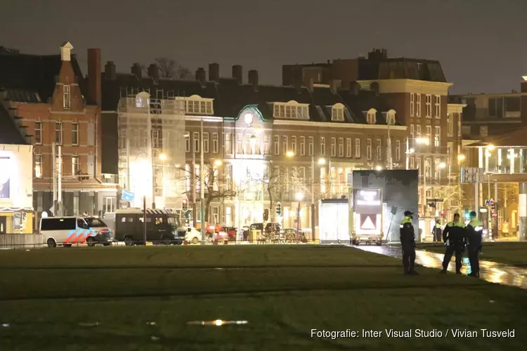 Politie stuurt kleine groep tegenstanders avondklok van Museumplein