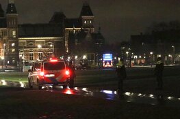 Politie stuurt kleine groep tegenstanders avondklok van Museumplein