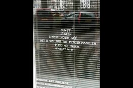 Window-artproject; Mensen missen kunst!