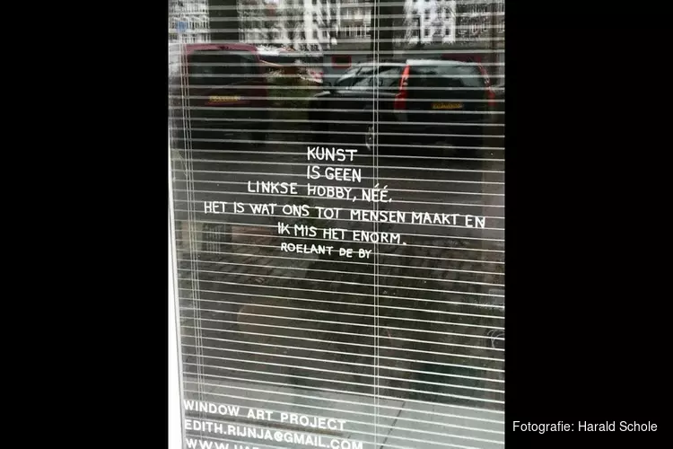Window-artproject; Mensen missen kunst!