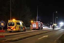 Auto over de kop geslagen op Kromwijkdreef in Zuidoost