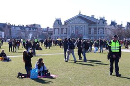 Steeds drukker op Museumplein, opnieuw noodbevel afgekondigd