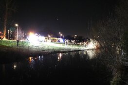 Auto te water in Nieuw-West, duikteam ingezet