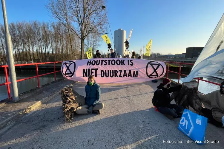 Protest bij Bio Massa Centrale in Diemen