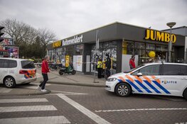 Gewonde bij geweldsincident voor Jumbo in Amsterdam