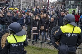 ME grijpt in bij demonstratie Museumplein Amsterdam