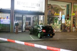 Ramkraak op Schmidt Optiek aan de Arent Janszoon Ernststraat