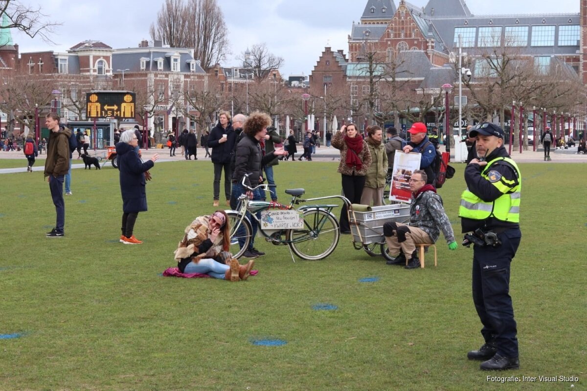 Demonstraties Op Museumplein En Westerpark Eerste Aanhoudingen Verricht