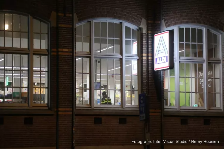 Aldi in West overvallen, daders op de vlucht