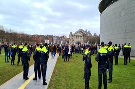 Te druk bij Museumplein en Westerpark. Gemeente kondigt noodbevel af