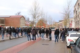 Ajax-supporters eren Abdelhak Nouri op zijn verjaardag