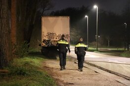 Verlaten trailer Oude Haagseweg doelwit vandalen