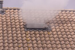 Stevige wietgeur bij brand in Zuidoost, bewoner aangehouden