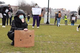 Protest tegen anti-Aziatisch racisme op het Museumplein