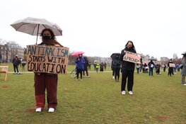 Protest tegen anti-Aziatisch racisme op het Museumplein