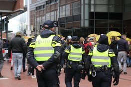 Coronaprotesten op Museumplein en Stadsplein Amstelveen