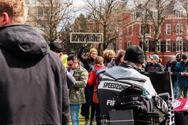 Coronaprotesten op Museumplein en Stadsplein Amstelveen