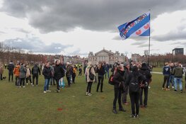 Coronaprotesten op Museumplein en Stadsplein Amstelveen