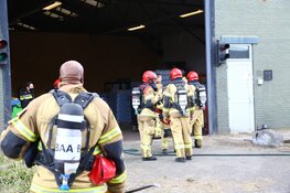 Hennepplantage in loods in Amsterdam vliegt in brand