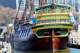 Opgeknapte replica van VOC-schip Amsterdam terug bij het Scheepvaartmuseum