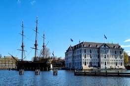 Opgeknapte replica van VOC-schip Amsterdam terug bij het Scheepvaartmuseum