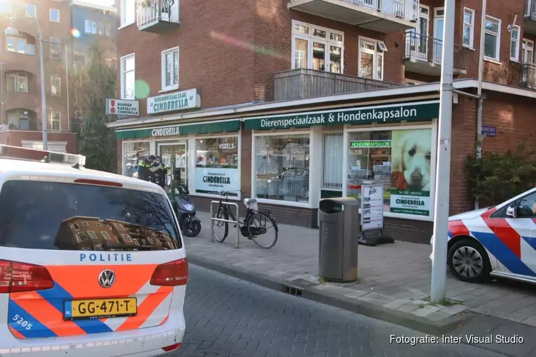 Overval op dierenspeciaalzaak Amsterdam-West