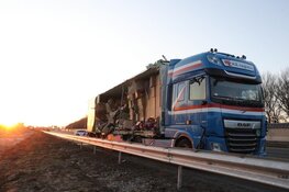 Ongeluk met vrachtwagens op A9 zorgt voor ravage
