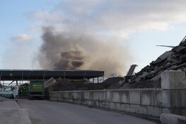 Zeer grote brand aan Kajuitweg