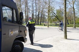 Vondelpark afgesloten na extreme drukte