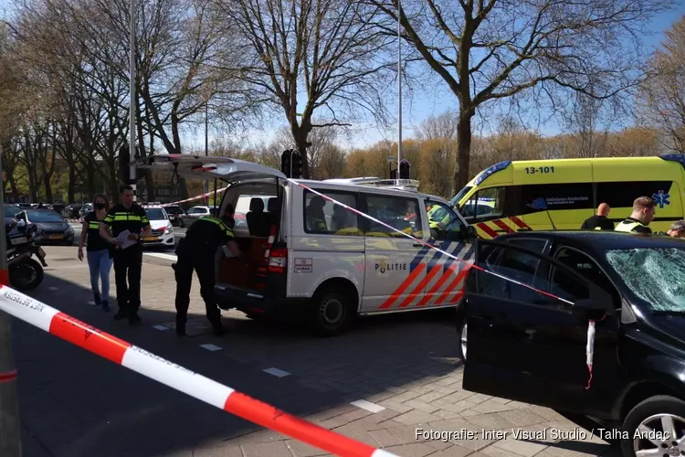 Fietser in kritieke toestand na aanrijding met auto
