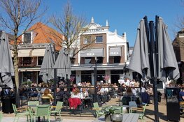 Gezellige sfeer in Purmerend en Amsterdam op de terrassen